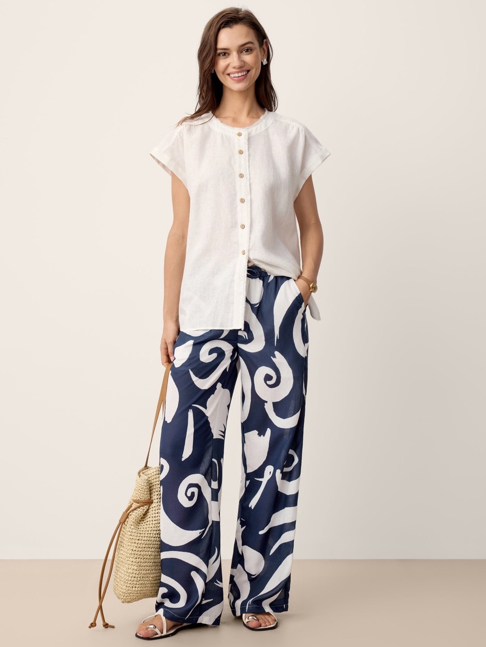 NWT Lintico Cool-Touch Linen
Linen Abstract-Print Straight-Leg Pants ORLA SZ M